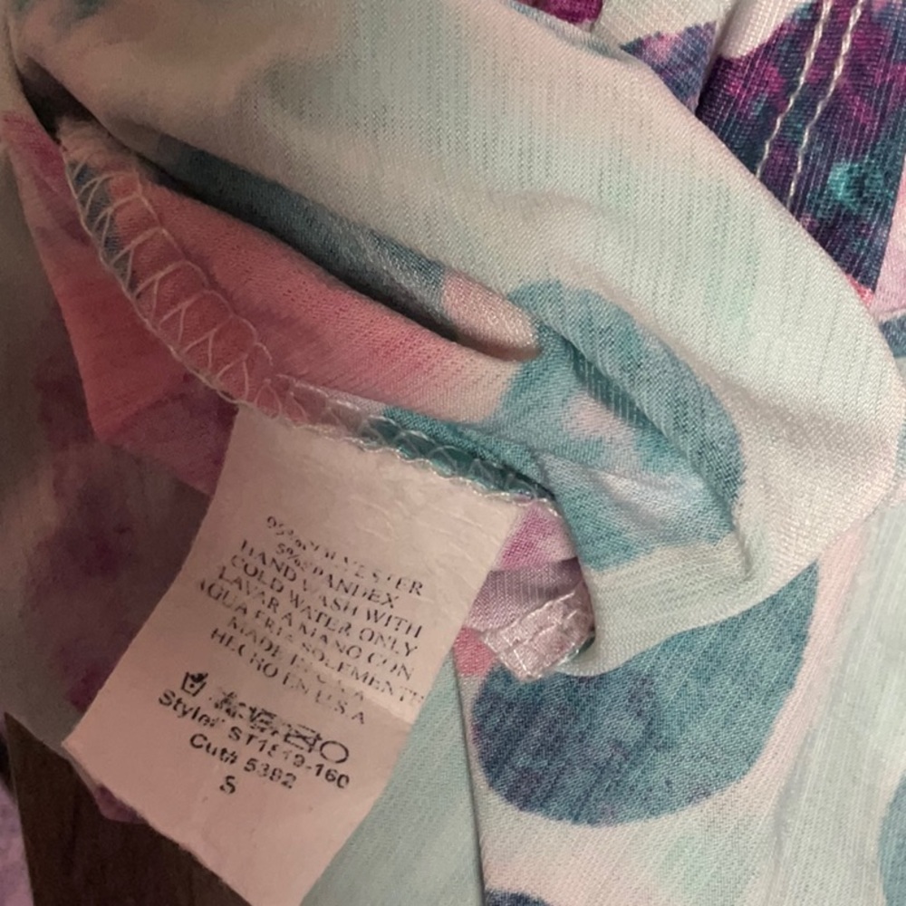 Heimish Colorful Leopard Vneck Tee - Picture 5 of 6